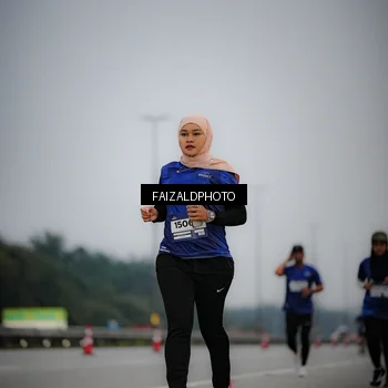 Runner Photo 7451677