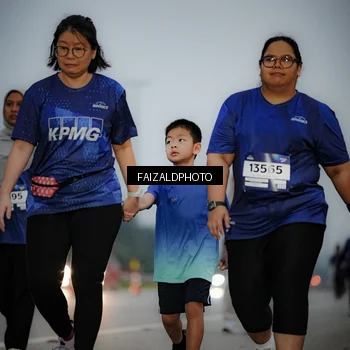 Runner Photo 7451683