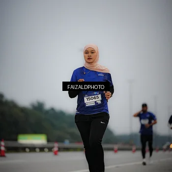 Runner Photo 7451685