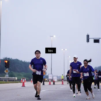 Runner Photo 7451687