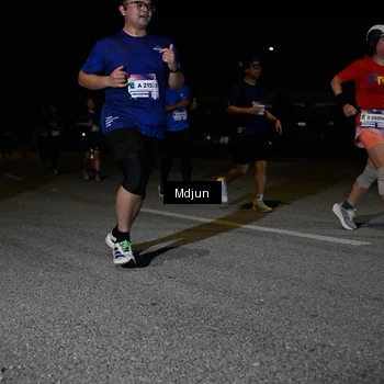 Runner Photo 7451688