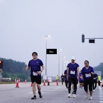Runner Photo 7451692