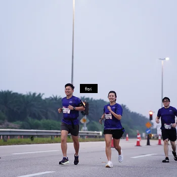 Runner Photo 7451693