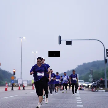 Runner Photo 7451698