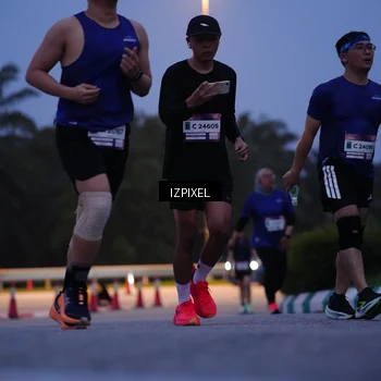 Runner Photo 7451701