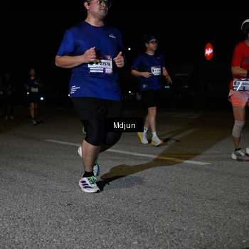 Runner Photo 7451709