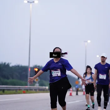 Runner Photo 7451721