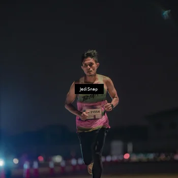 Runner Photo 7451734
