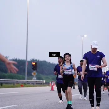 Runner Photo 7451736