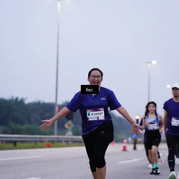 Runner Photo 7451739
