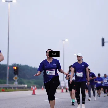 Runner Photo 7451750