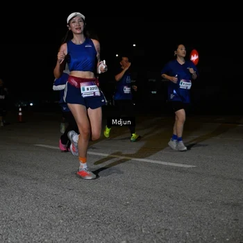 Runner Photo 7451768