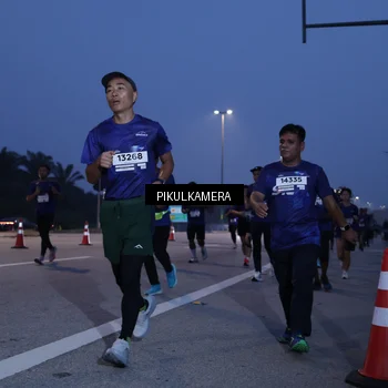 Runner Photo 7451773