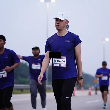 Runner Photo 7451782