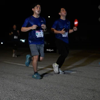 Runner Photo 7451811