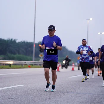 Runner Photo 7451821