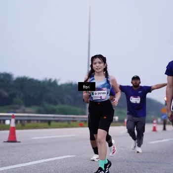 Runner Photo 7451823