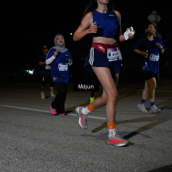 Runner Photo 7451832