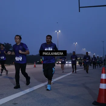 Runner Photo 7451843