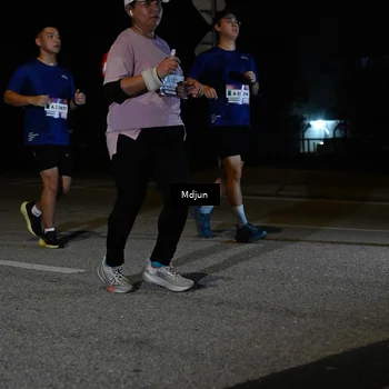 Runner Photo 7451873