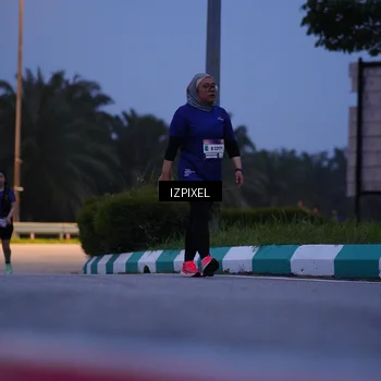 Runner Photo 7451890