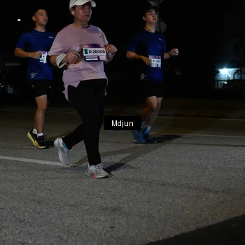Runner Photo 7451897