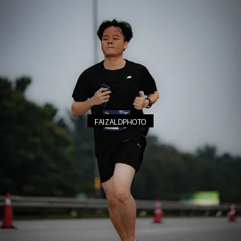 Runner Photo 7451914