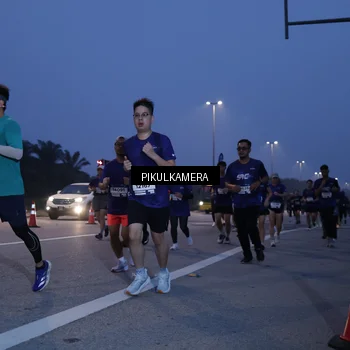 Runner Photo 7451945