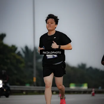 Runner Photo 7451960