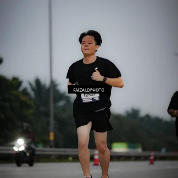 Runner Photo 7451962