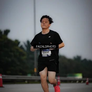 Runner Photo 7451965