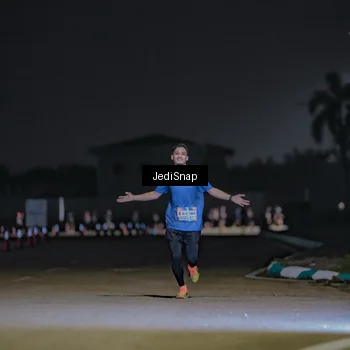 Runner Photo 7451968