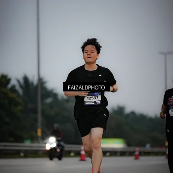 Runner Photo 7451971