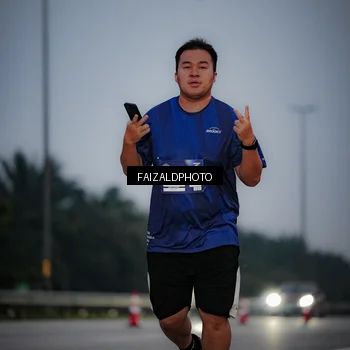 Runner Photo 7451996