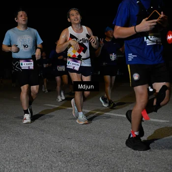 Runner Photo 7451999