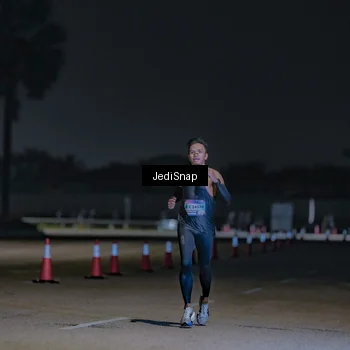 Runner Photo 7452001