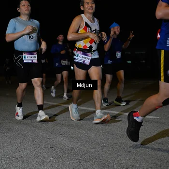 Runner Photo 7452003
