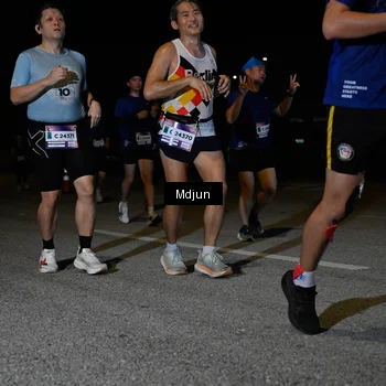 Runner Photo 7452016