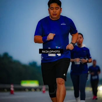 Runner Photo 7452057
