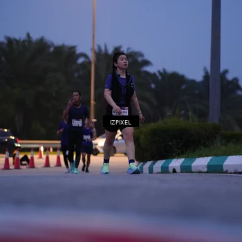 Runner Photo 7452062