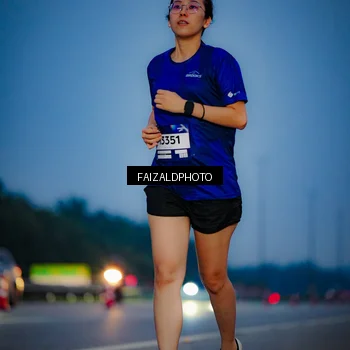 Runner Photo 7452092