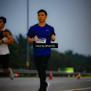 Runner Photo 7452101