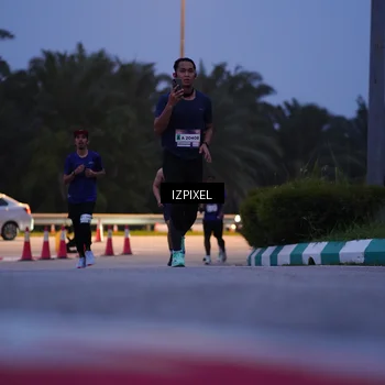 Runner Photo 7452115