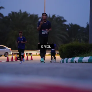 Runner Photo 7452121