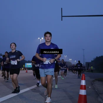 Runner Photo 7452134