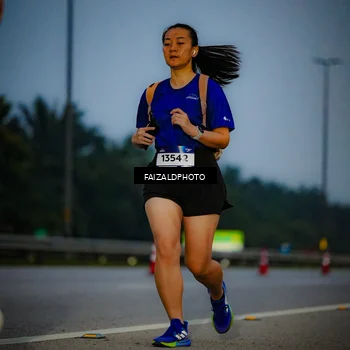 Runner Photo 7452140