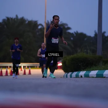 Runner Photo 7452149