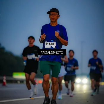 Runner Photo 7452165
