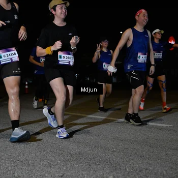 Runner Photo 7452236