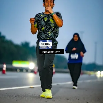 Runner Photo 7452240